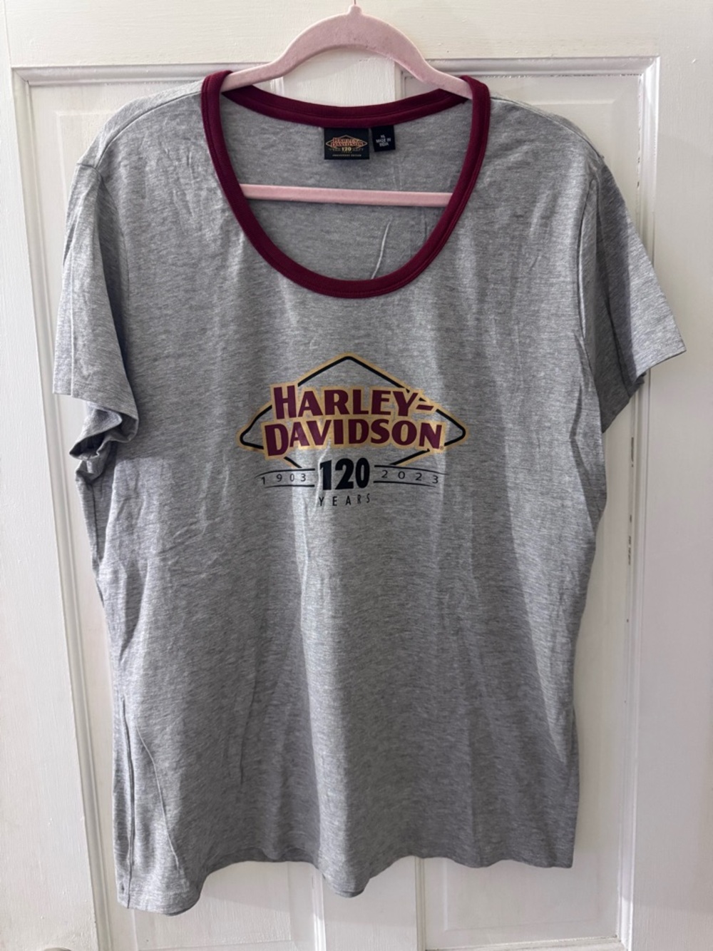 Women's Harley-Davidson Gray Tee with Maroon Neckline and Anniversary Logo XL